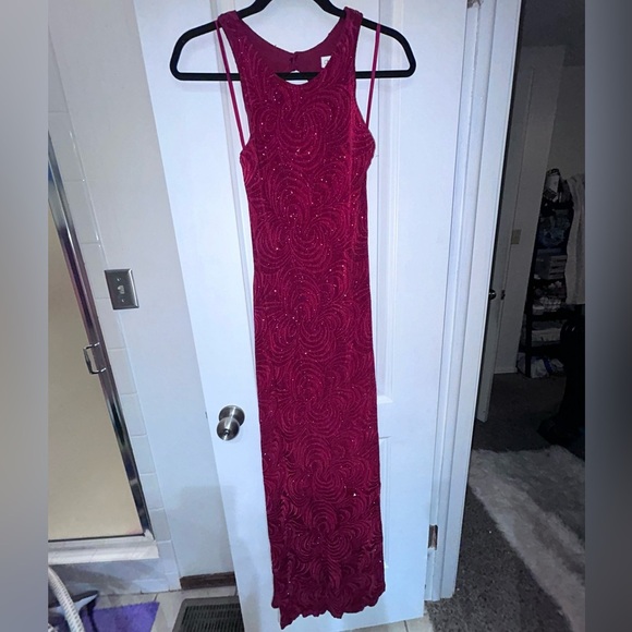 Cache Vintage Formal red long  Beaded Gown M valentines prom wedding - Picture 1 of 8